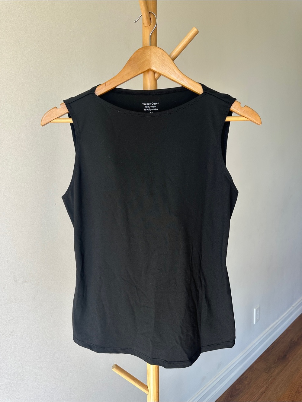 Trendy Queen Black Sleeveless Tank Top